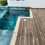 Loft One Bedroom With Shared Private Pool *