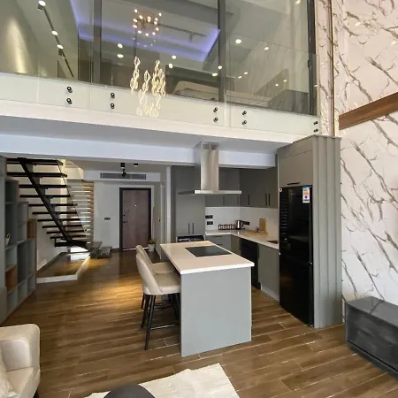 Loft One Bedroom With Shared Private Pool *