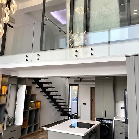 Loft One Bedroom With Shared Private Pool