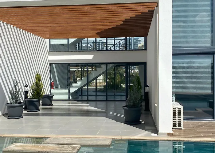 Loft One Bedroom With Shared Private Pool Appartement *